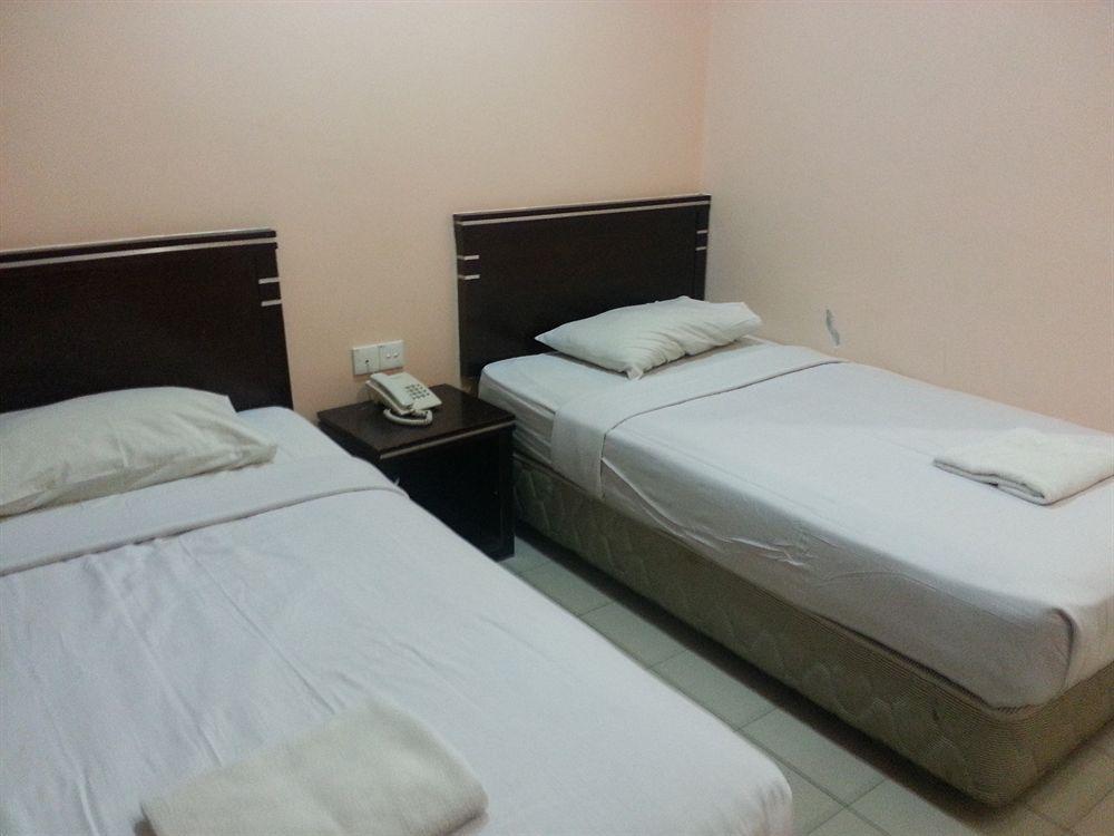 Hotel Tourist City Centre By Hotspot Essential Kota Kinabalu Ngoại thất bức ảnh