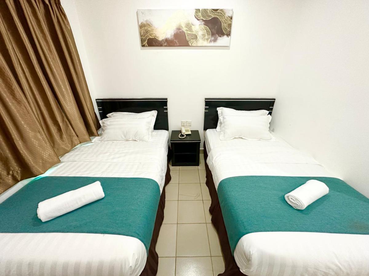 Hotel Tourist City Centre By Hotspot Essential Kota Kinabalu Ngoại thất bức ảnh