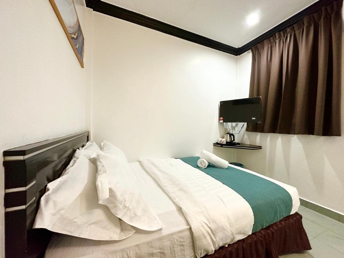 Hotel Tourist City Centre By Hotspot Essential Kota Kinabalu Ngoại thất bức ảnh