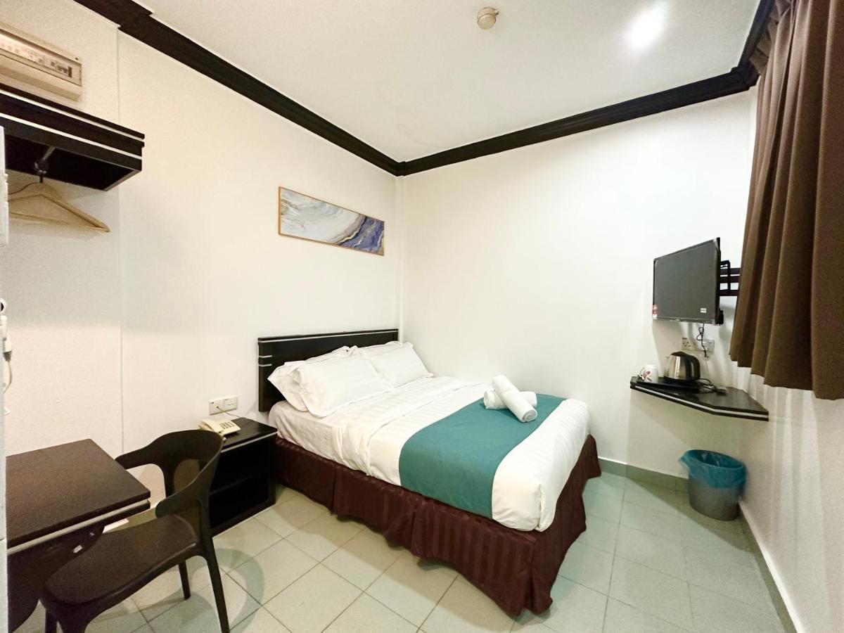 Hotel Tourist City Centre By Hotspot Essential Kota Kinabalu Ngoại thất bức ảnh