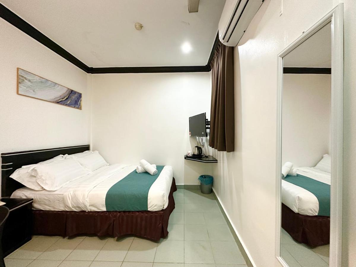 Hotel Tourist City Centre By Hotspot Essential Kota Kinabalu Ngoại thất bức ảnh