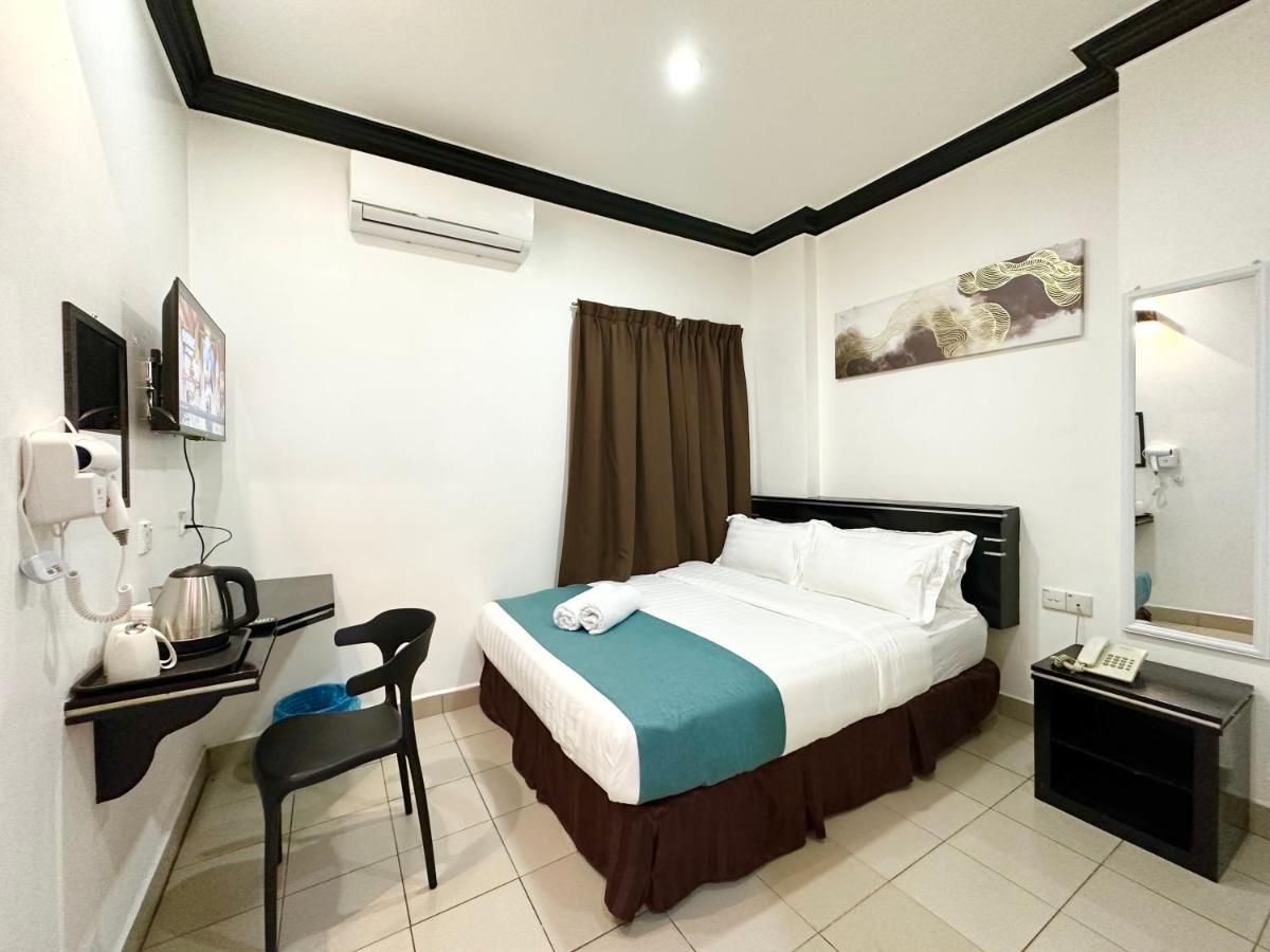 Hotel Tourist City Centre By Hotspot Essential Kota Kinabalu Ngoại thất bức ảnh