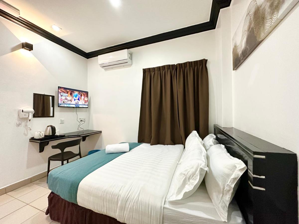 Hotel Tourist City Centre By Hotspot Essential Kota Kinabalu Ngoại thất bức ảnh