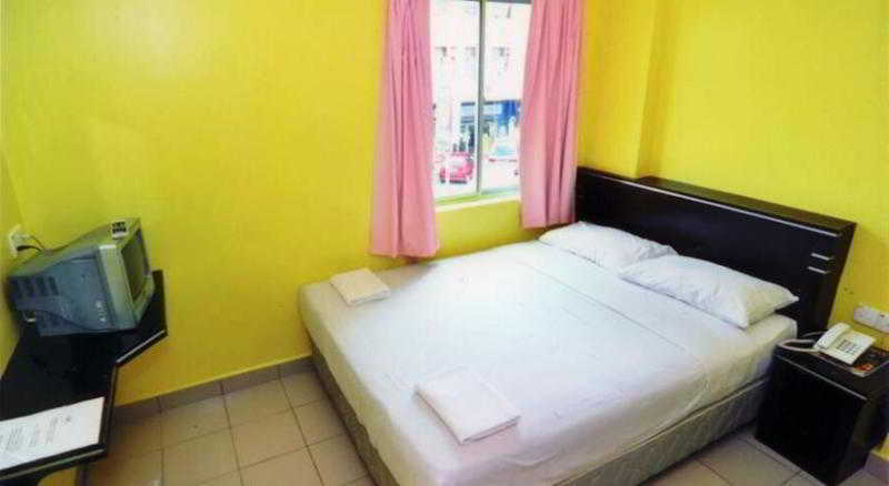 Hotel Tourist City Centre By Hotspot Essential Kota Kinabalu Ngoại thất bức ảnh